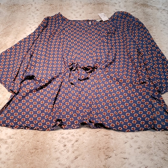 Chenault Blue Green Red Geometric Print Tie Front Draped Blouse New With Tags - Picture 2 of 6